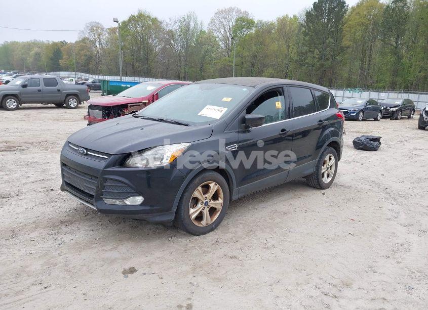 Photo 2 of 2016 Ford Escape SE (VIN 1FMCU0GX6GUC05275)