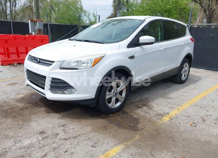 Photo 2 of 2013 Ford Escape SE (VIN 1FMCU0GX7DUB24877)
