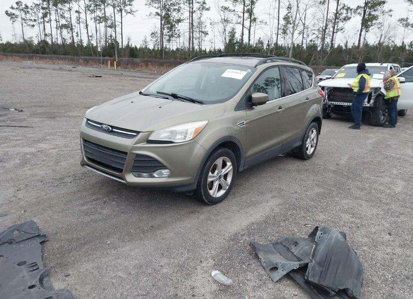 Photo 2 of 2013 Ford Escape SE (VIN 1FMCU0GX7DUB71469)