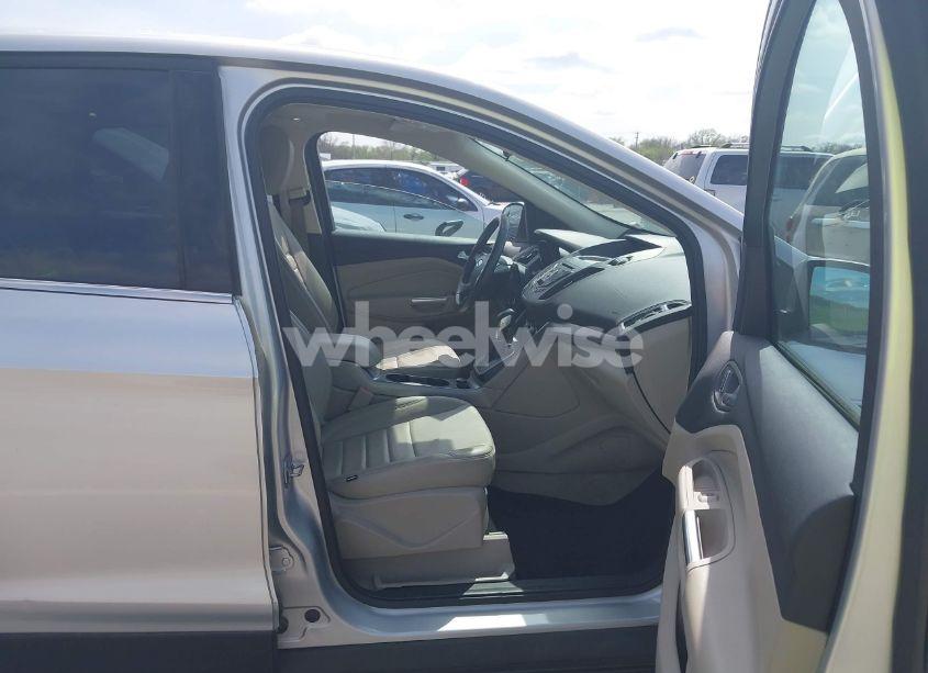 Photo 5 of 2013 Ford Escape SE (VIN 1FMCU0GX7DUB76154)