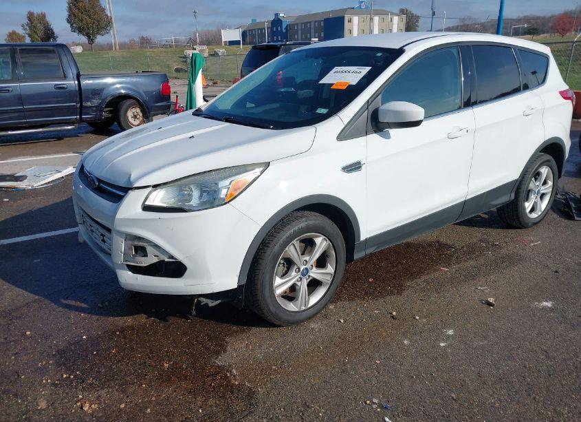 Photo 2 of 2013 Ford Escape SE (VIN 1FMCU0GX7DUC48440)