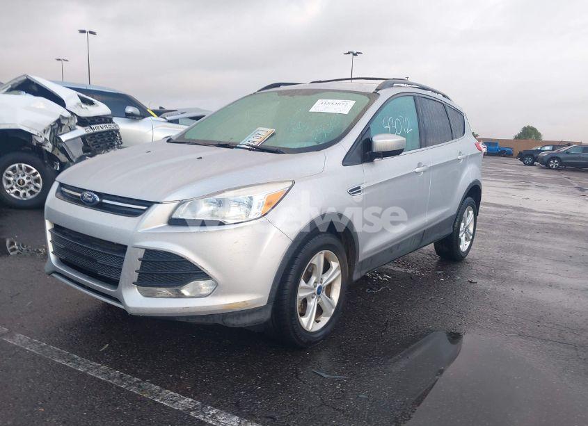 Photo 2 of 2013 Ford Escape SE (VIN 1FMCU0GX7DUD18079)