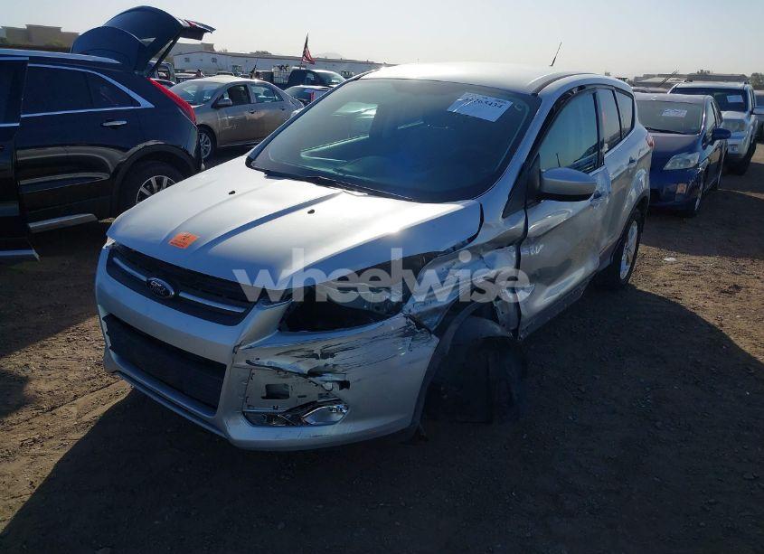 Photo 2 of 2014 Ford Escape SE (VIN 1FMCU0GX7EUA38972)