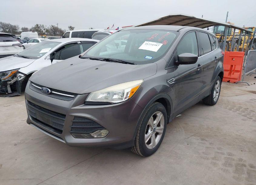 Photo 2 of 2014 Ford Escape SE (VIN 1FMCU0GX7EUA63922)
