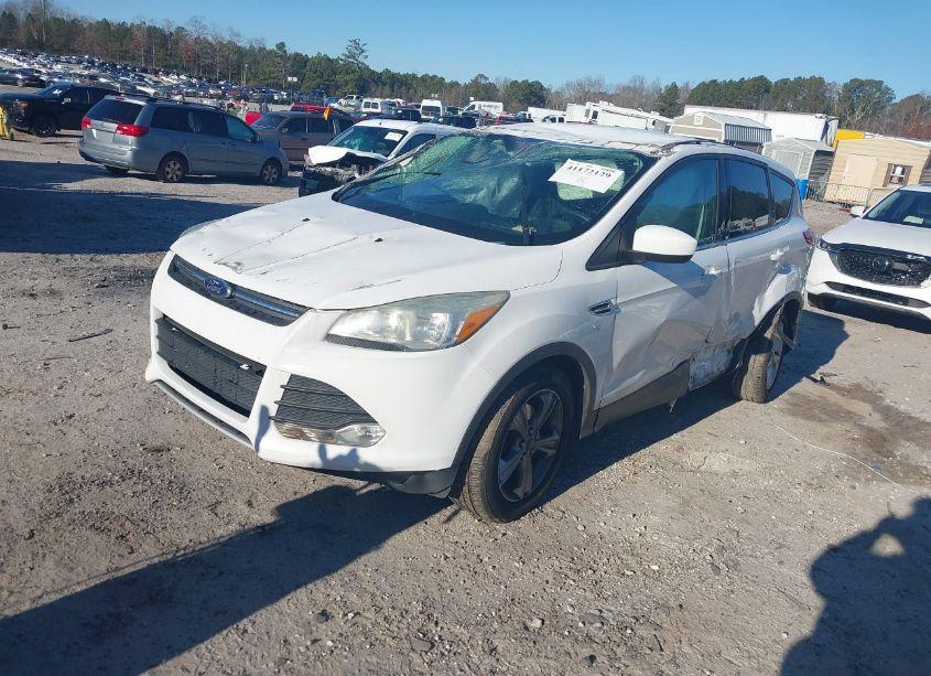Photo 2 of 2014 Ford Escape SE (VIN 1FMCU0GX7EUA66240)