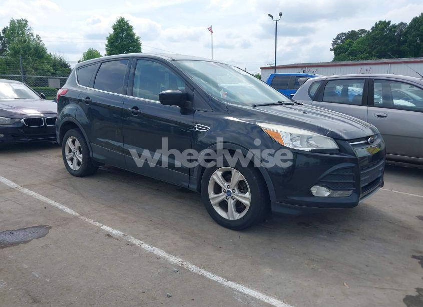 2014 Ford Escape SE (VIN 1FMCU0GX7EUA90621) main photo