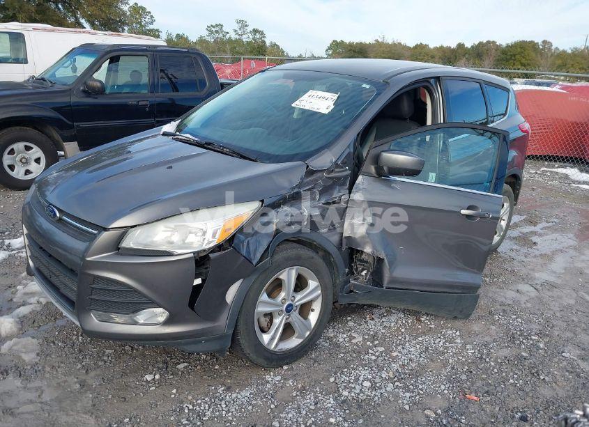 Photo 2 of 2014 Ford Escape SE (VIN 1FMCU0GX7EUA97083)