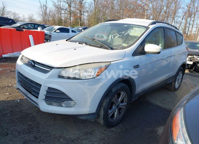 Photo 2 of 2014 Ford Escape SE (VIN 1FMCU0GX7EUB04887)