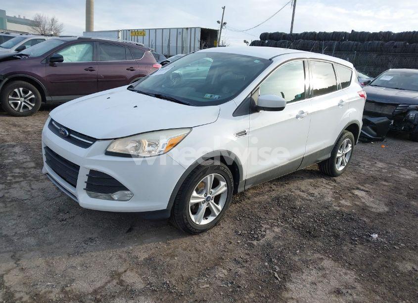 Photo 2 of 2014 Ford Escape SE (VIN 1FMCU0GX7EUB65222)