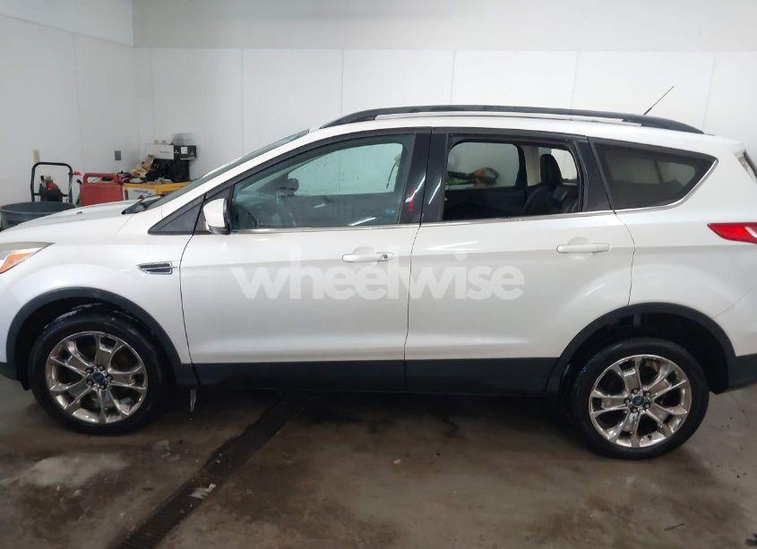 Photo 14 of 2014 Ford Escape SE (VIN 1FMCU0GX7EUB82425)