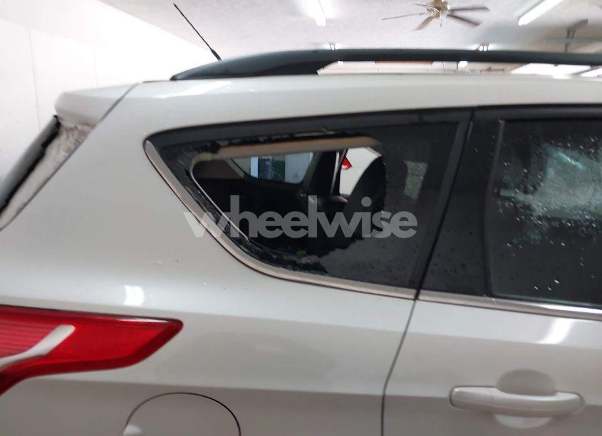 Photo 18 of 2014 Ford Escape SE (VIN 1FMCU0GX7EUB82425)