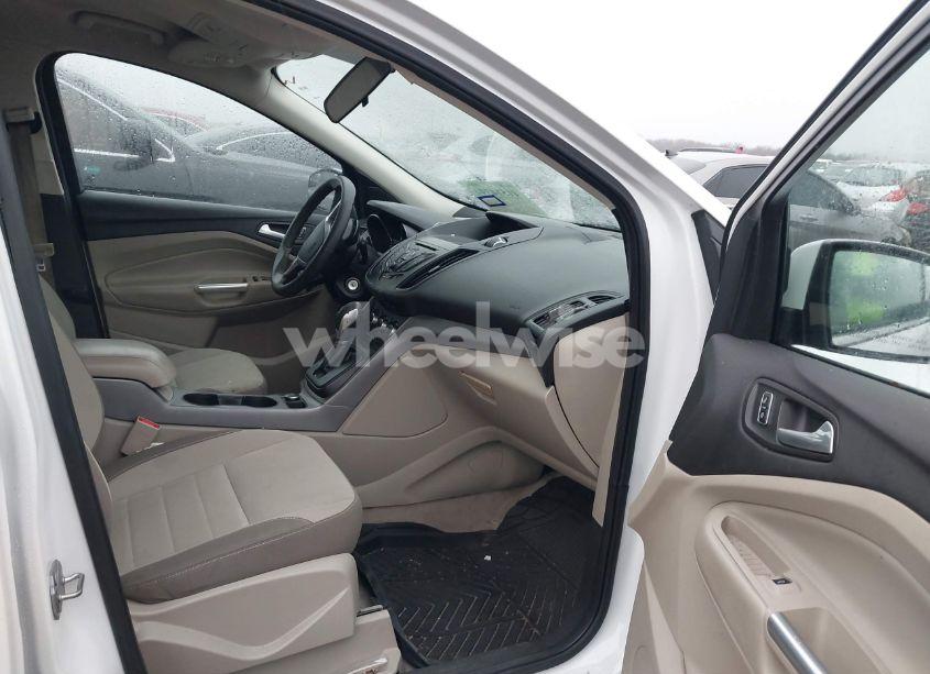 Photo 5 of 2014 Ford Escape SE (VIN 1FMCU0GX7EUC01880)