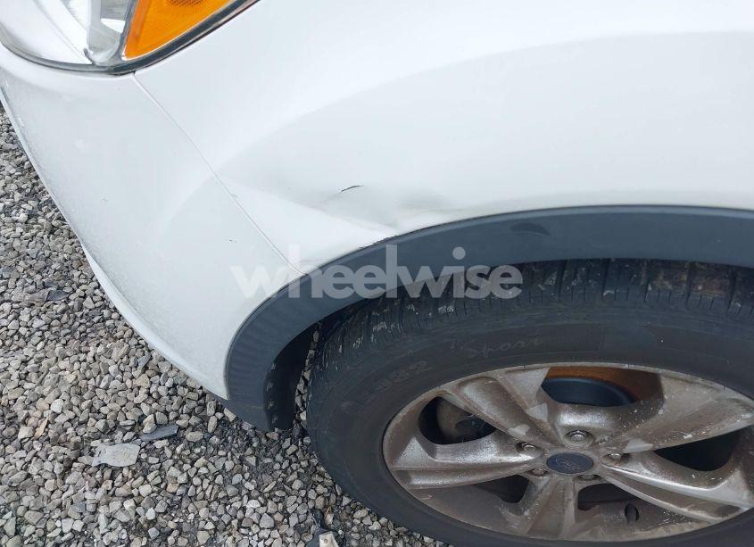 Photo 13 of 2015 Ford Escape SE (VIN 1FMCU0GX7FUA64361)