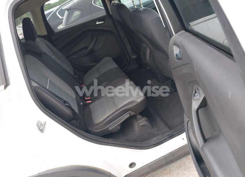 Photo 8 of 2015 Ford Escape SE (VIN 1FMCU0GX7FUB33968)