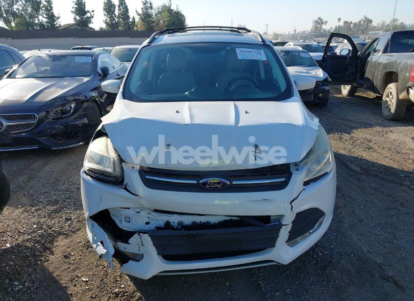 Photo 12 of 2015 Ford Escape SE (VIN 1FMCU0GX7FUB63049)