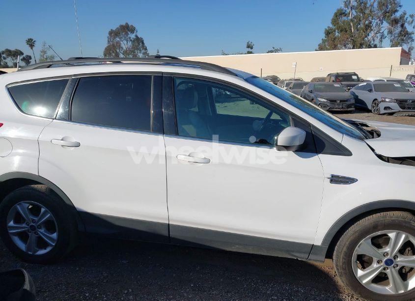 Photo 13 of 2015 Ford Escape SE (VIN 1FMCU0GX7FUB63049)