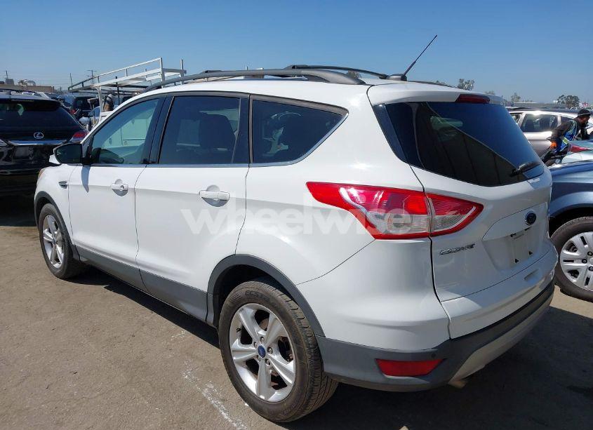 Photo 3 of 2015 Ford Escape SE (VIN 1FMCU0GX7FUB63049)