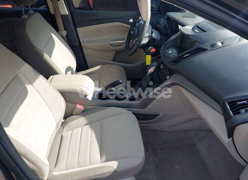 Photo 5 of 2015 Ford Escape SE (VIN 1FMCU0GX7FUB68767)