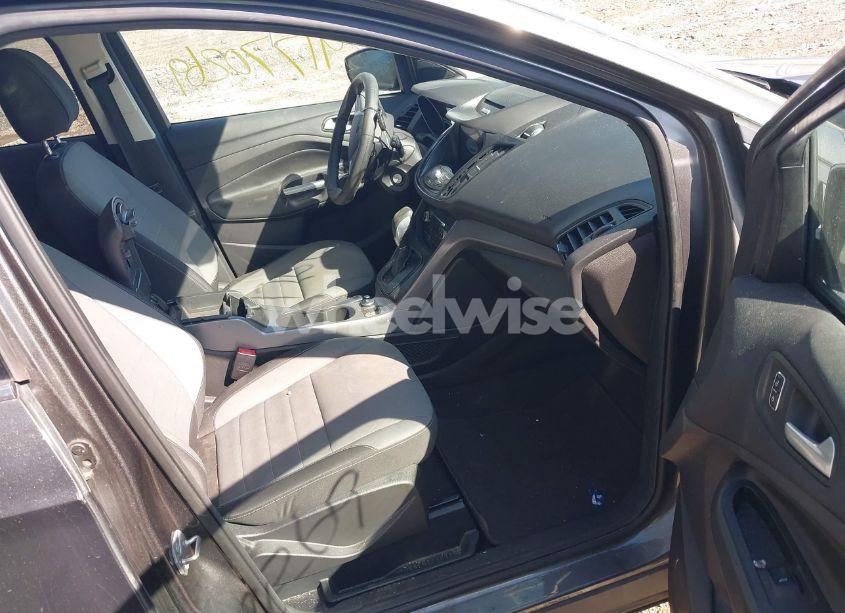 Photo 5 of 2016 Ford Escape SE (VIN 1FMCU0GX7GUA07417)