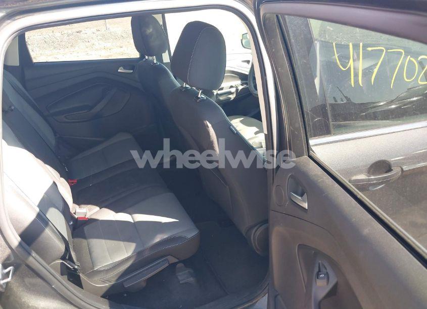 Photo 8 of 2016 Ford Escape SE (VIN 1FMCU0GX7GUA07417)