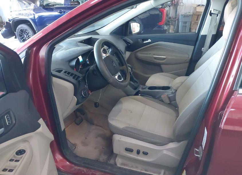 Photo 5 of 2016 Ford Escape SE (VIN 1FMCU0GX7GUA11354)