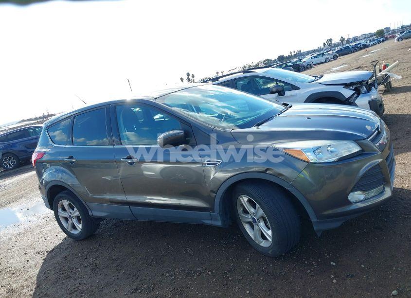 Photo 13 of 2016 Ford Escape SE (VIN 1FMCU0GX7GUA53541)
