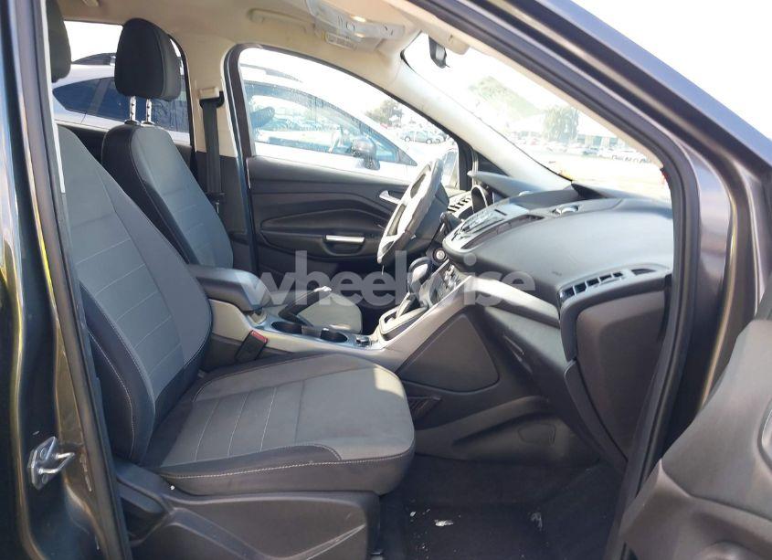 Photo 5 of 2016 Ford Escape SE (VIN 1FMCU0GX7GUA53541)