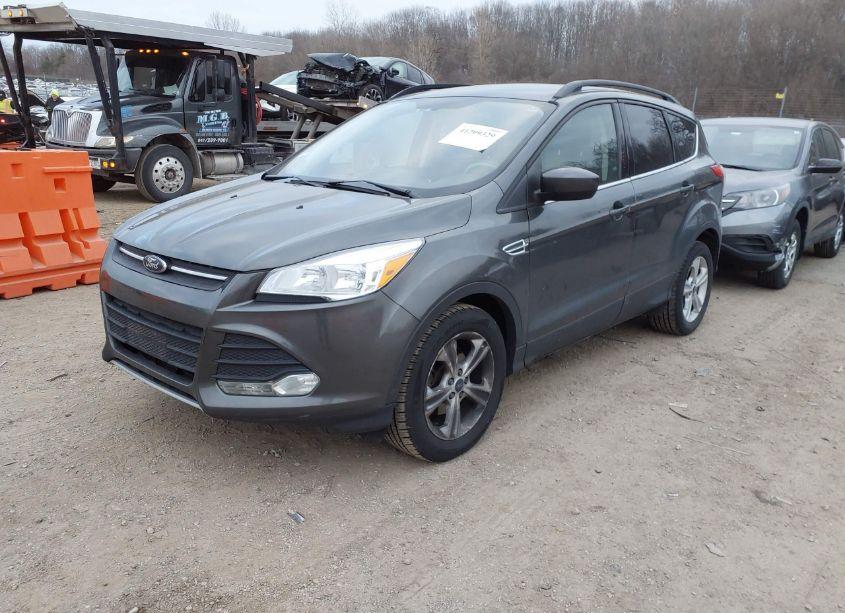 Photo 2 of 2016 Ford Escape SE (VIN 1FMCU0GX7GUA83249)