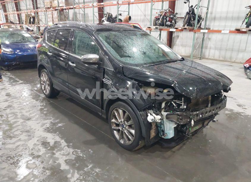 2016 Ford Escape SE (VIN 1FMCU0GX7GUB11275) main photo