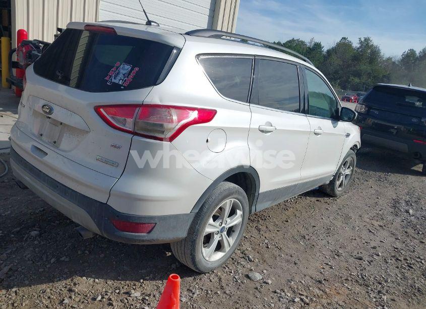 Photo 4 of 2016 Ford Escape SE (VIN 1FMCU0GX7GUB19599)