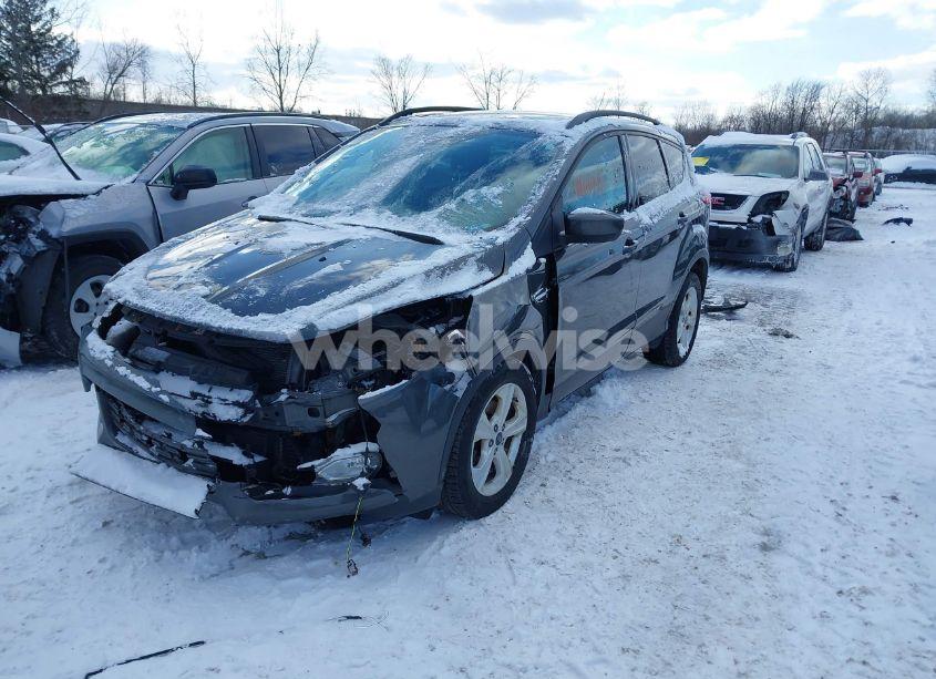 Photo 2 of 2016 Ford Escape SE (VIN 1FMCU0GX7GUB45426)