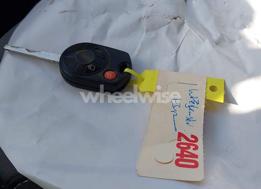 Photo 11 of 2016 Ford Escape SE (VIN 1FMCU0GX7GUB65479)