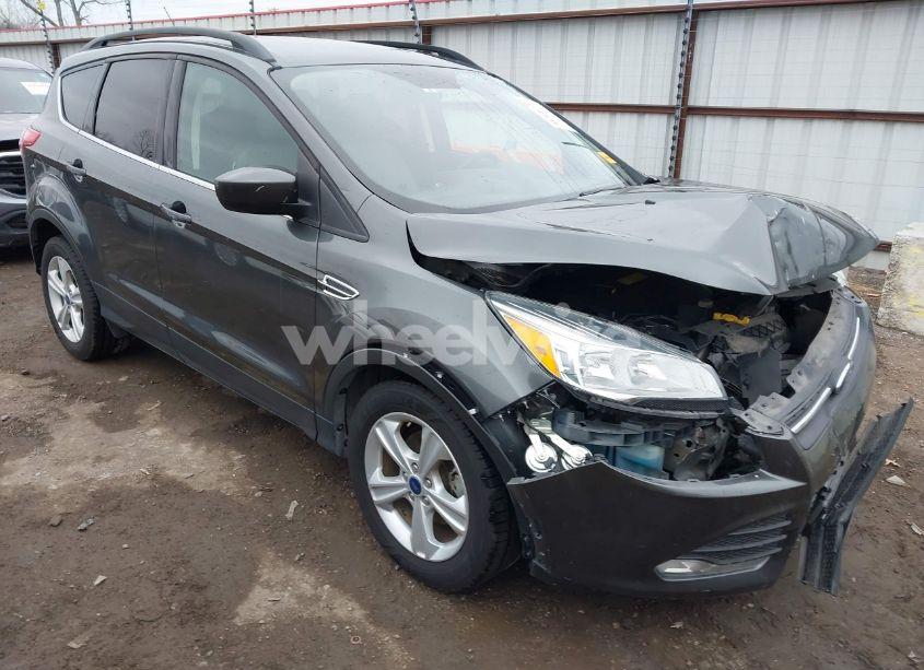 2016 Ford Escape SE (VIN 1FMCU0GX7GUB71377) main photo