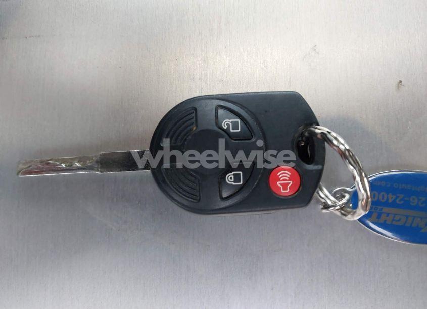 Photo 11 of 2016 Ford Escape SE (VIN 1FMCU0GX7GUB71377)