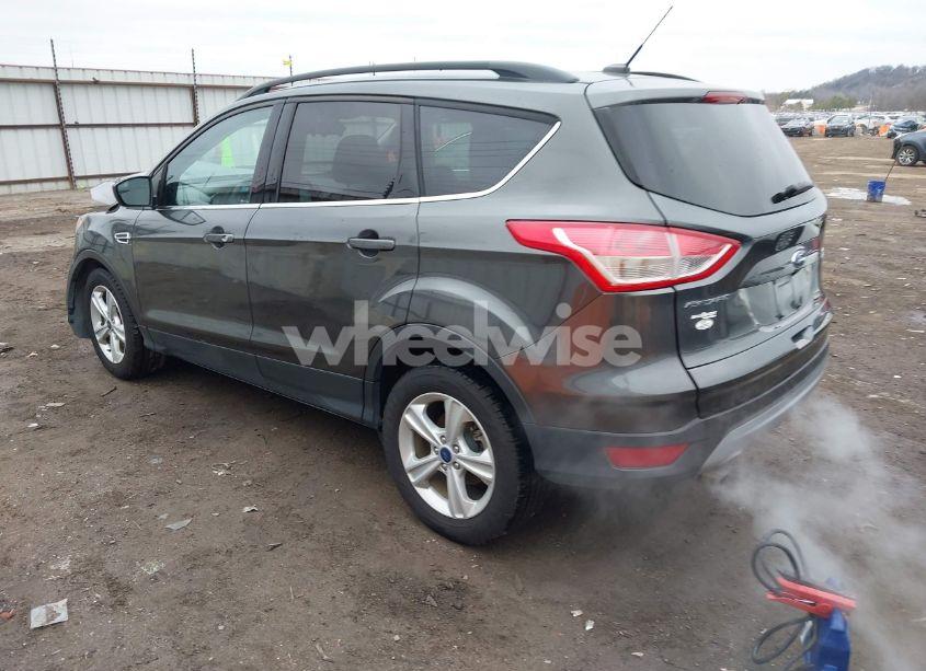 Photo 3 of 2016 Ford Escape SE (VIN 1FMCU0GX7GUB71377)