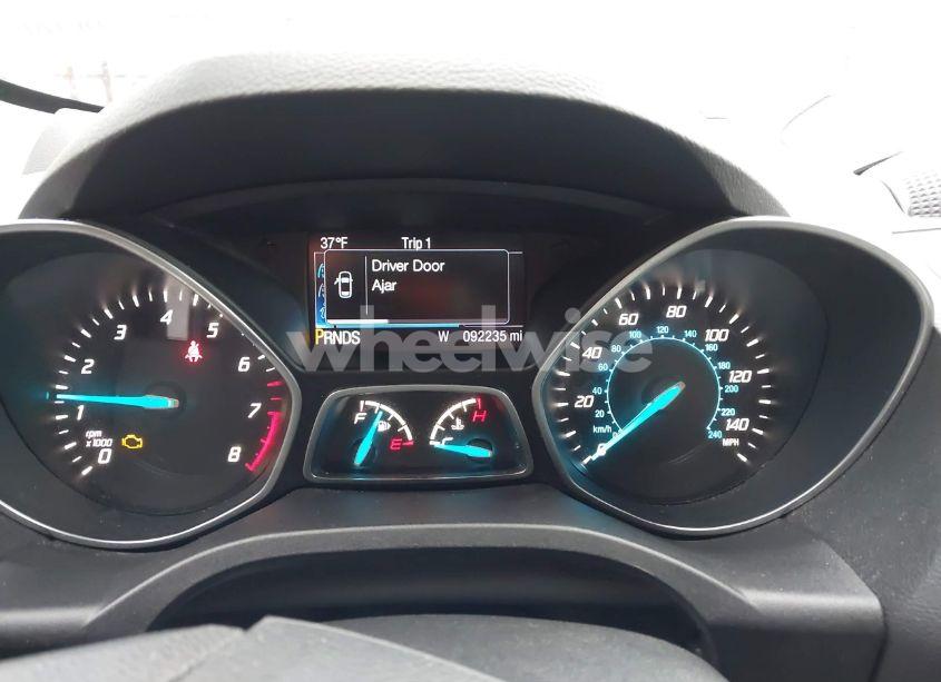 Photo 7 of 2016 Ford Escape SE (VIN 1FMCU0GX7GUB71377)