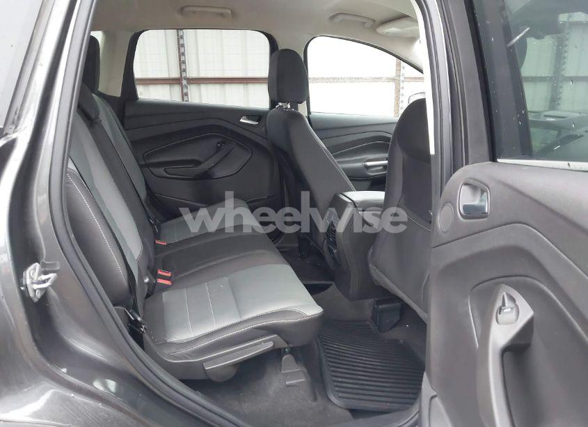 Photo 8 of 2016 Ford Escape SE (VIN 1FMCU0GX7GUB71377)