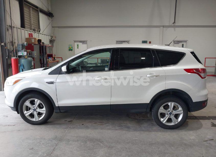 Photo 14 of 2016 Ford Escape SE (VIN 1FMCU0GX7GUC82642)