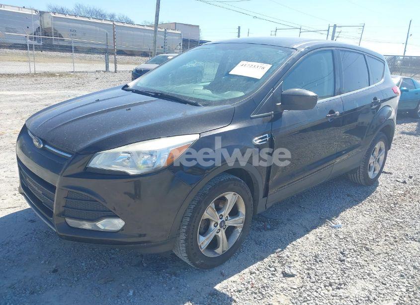 Photo 2 of 2013 Ford Escape SE (VIN 1FMCU0GX8DUA06451)