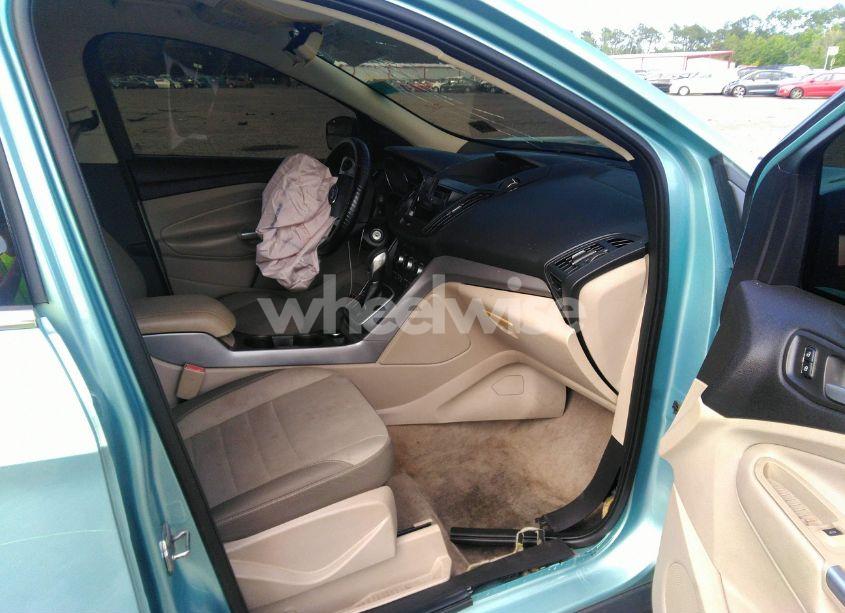 Photo 5 of 2013 Ford Escape SE (VIN 1FMCU0GX8DUB60674)