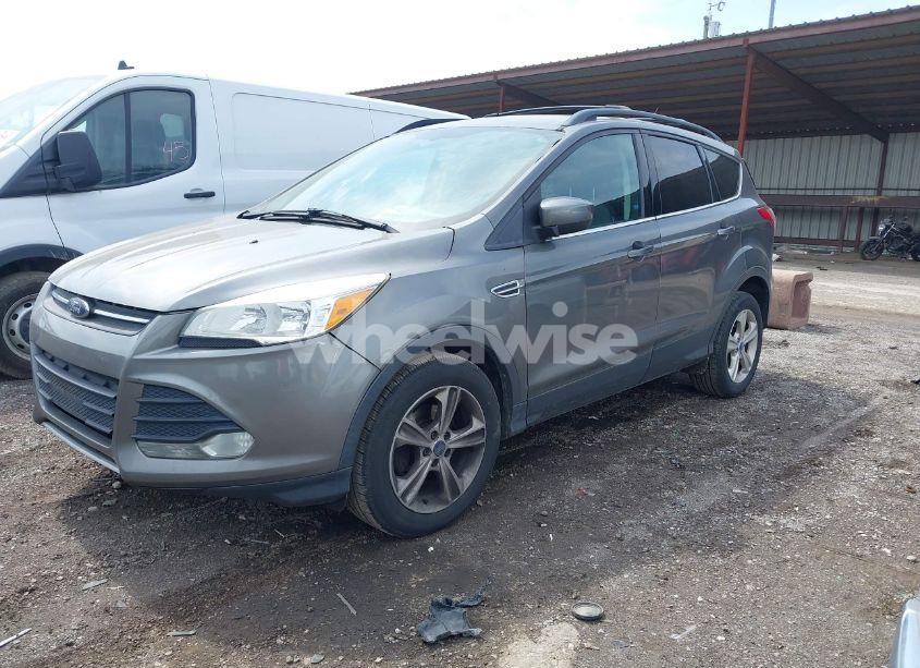 Photo 2 of 2013 Ford Escape SE (VIN 1FMCU0GX8DUB98700)