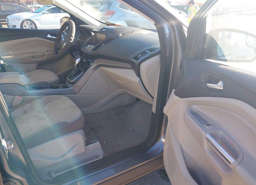 Photo 5 of 2013 Ford Escape SE (VIN 1FMCU0GX8DUC19089)