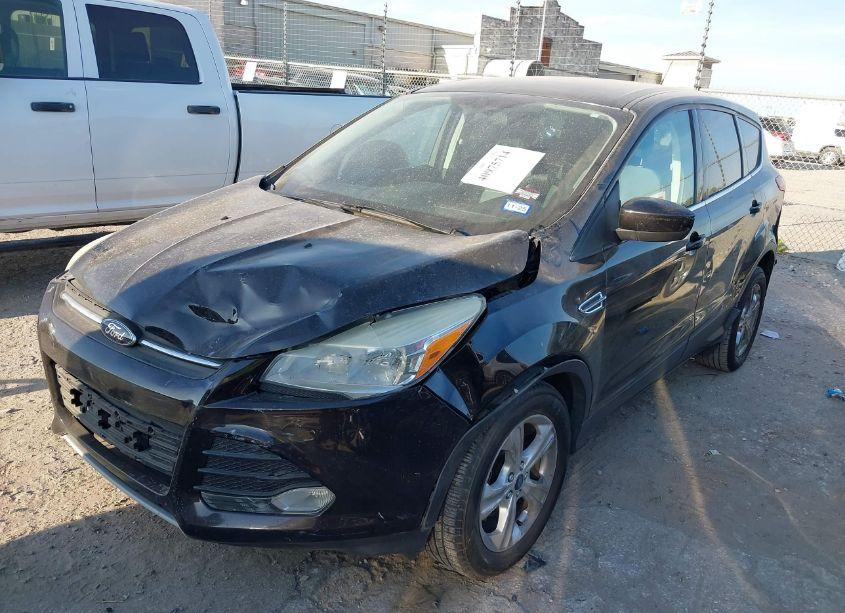 Photo 2 of 2013 Ford Escape SE (VIN 1FMCU0GX8DUC31209)