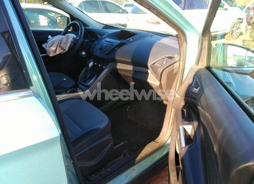 Photo 5 of 2013 Ford Escape SE (VIN 1FMCU0GX8DUC60208)