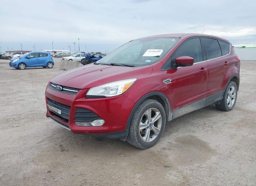 Photo 2 of 2013 Ford Escape SE (VIN 1FMCU0GX8DUC70303)