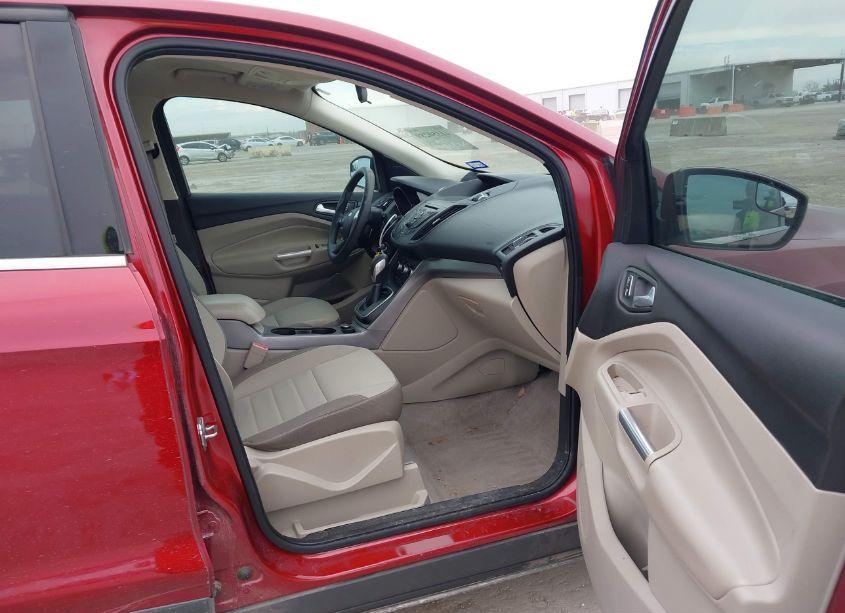 Photo 5 of 2013 Ford Escape SE (VIN 1FMCU0GX8DUC70303)