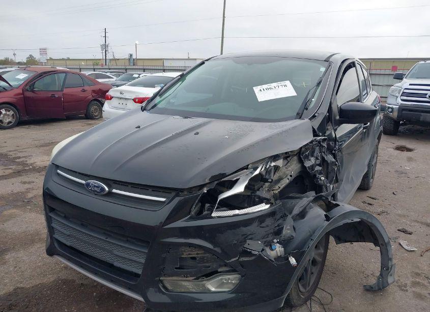 Photo 2 of 2014 Ford Escape SE (VIN 1FMCU0GX8EUA20920)
