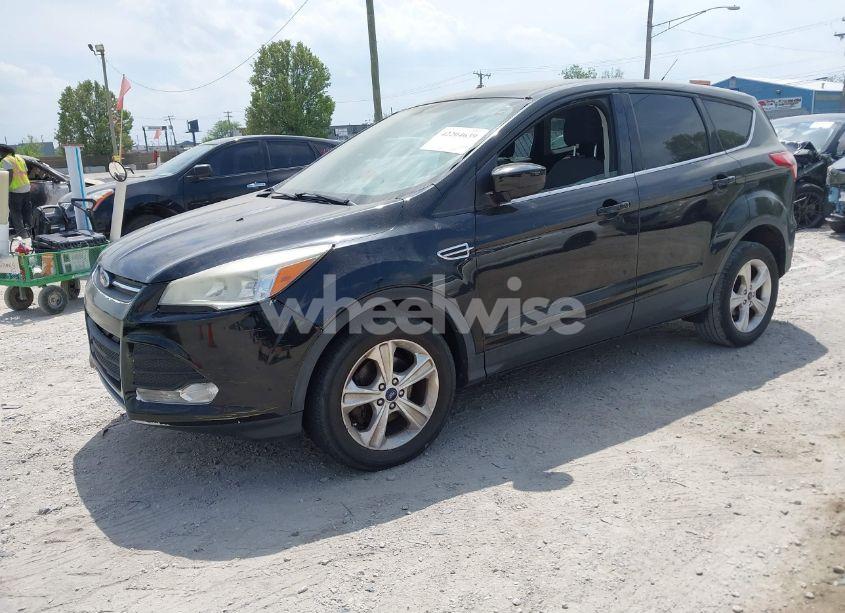 Photo 2 of 2014 Ford Escape SE (VIN 1FMCU0GX8EUA87064)