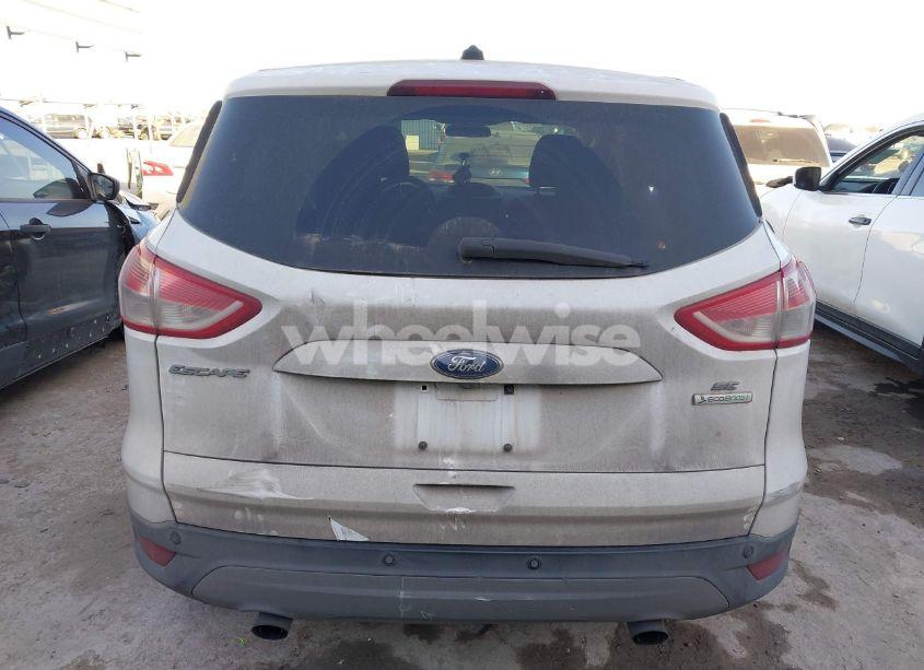 Photo 16 of 2014 Ford Escape SE (VIN 1FMCU0GX8EUB31399)