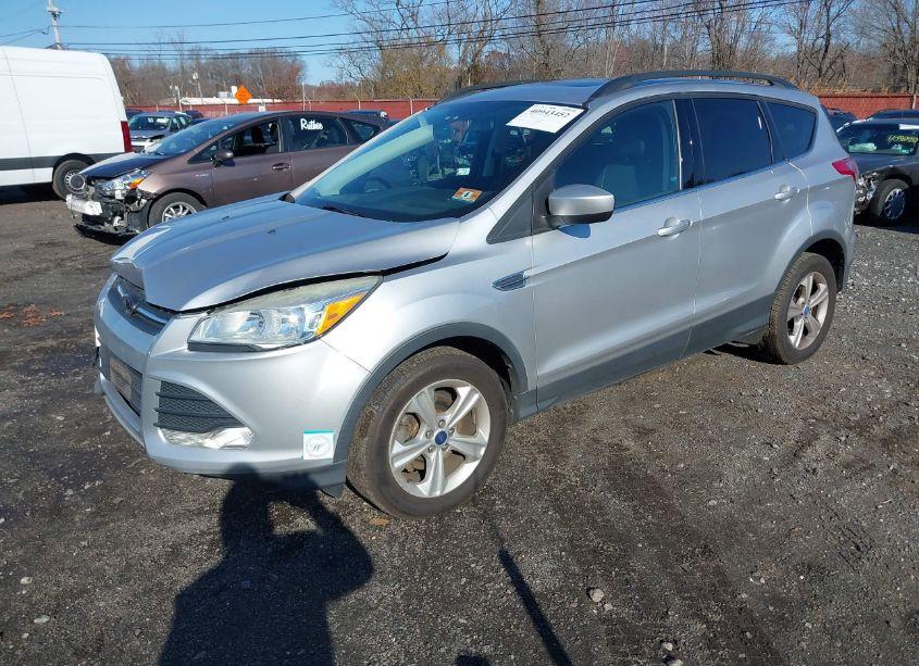 Photo 2 of 2014 Ford Escape SE (VIN 1FMCU0GX8EUC98880)